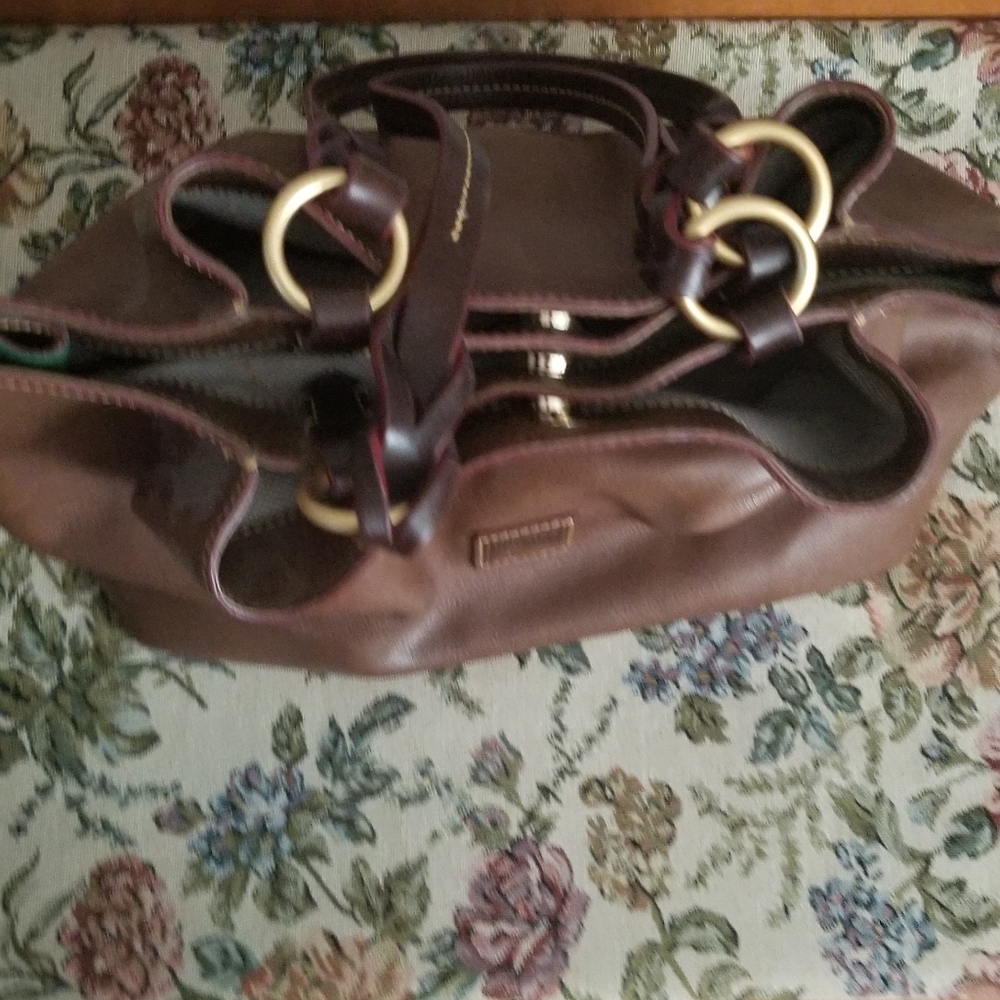 Dooney bourke purse